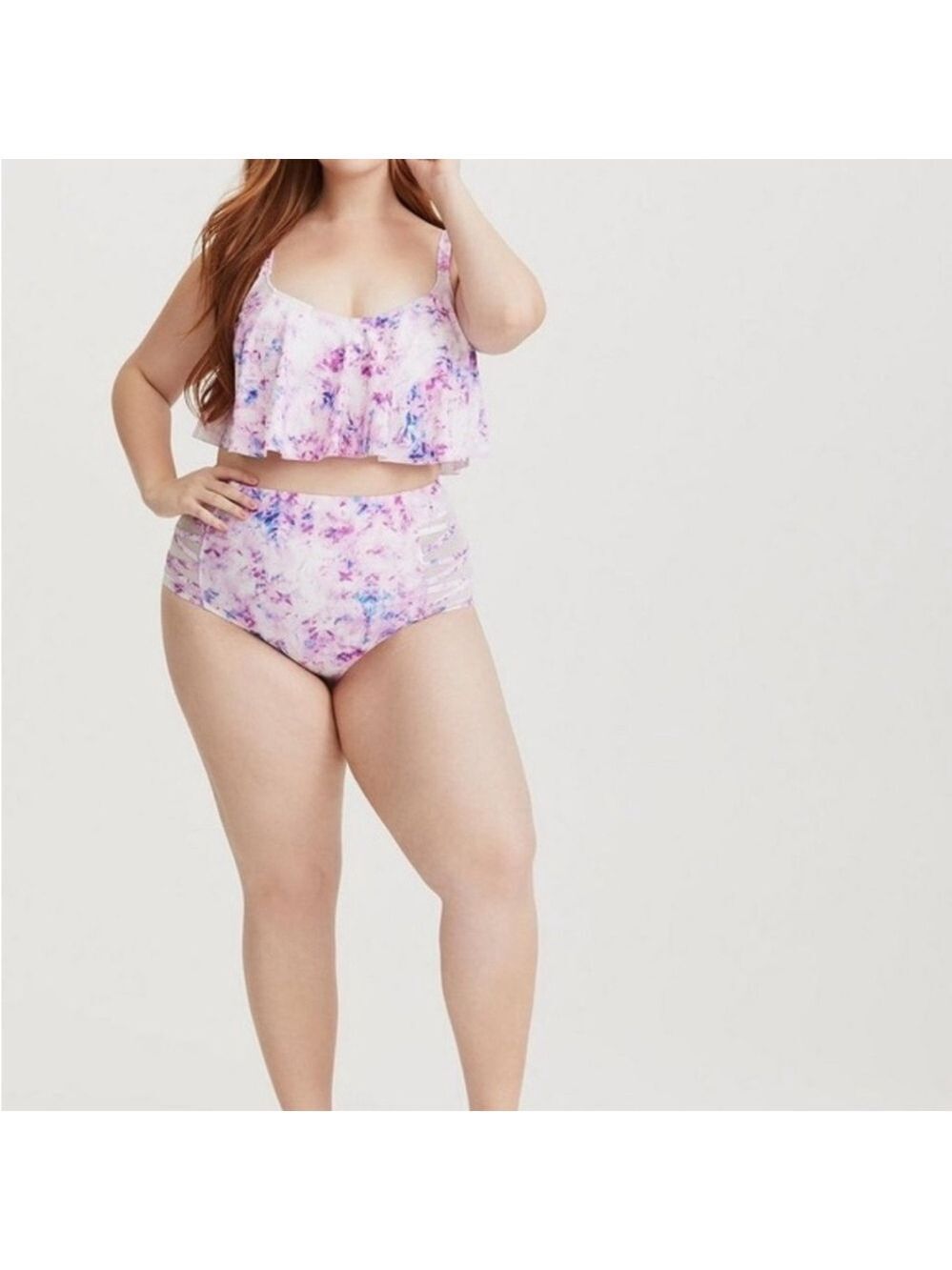 Torrid 1 2 flounce 2piece swim Bikini top Size 1 Bottoms Size 2
NWOT